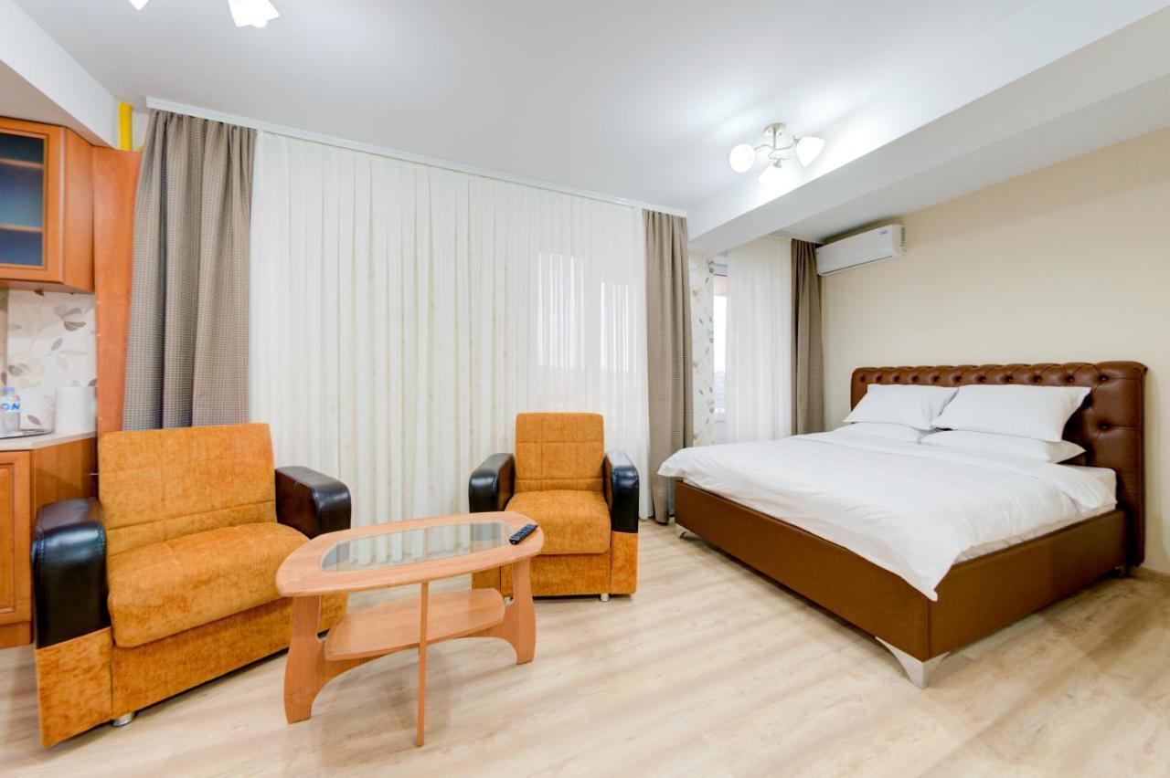 Catherine Hotel 基希讷乌 外观 照片