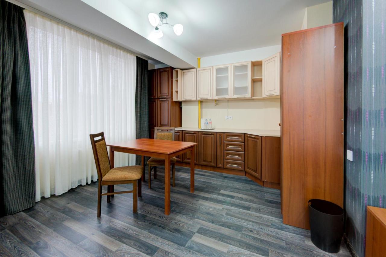 Catherine Hotel 基希讷乌 外观 照片