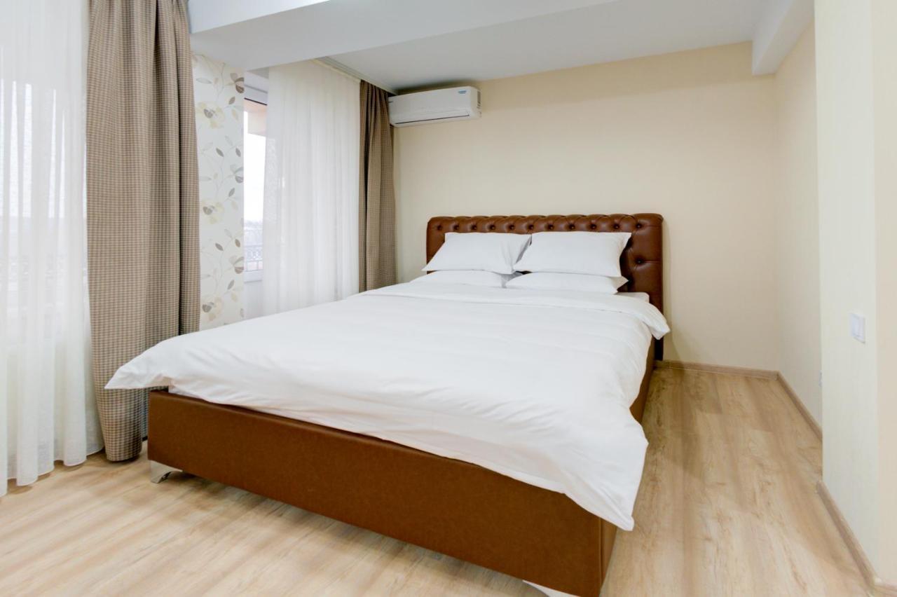 Catherine Hotel 基希讷乌 外观 照片